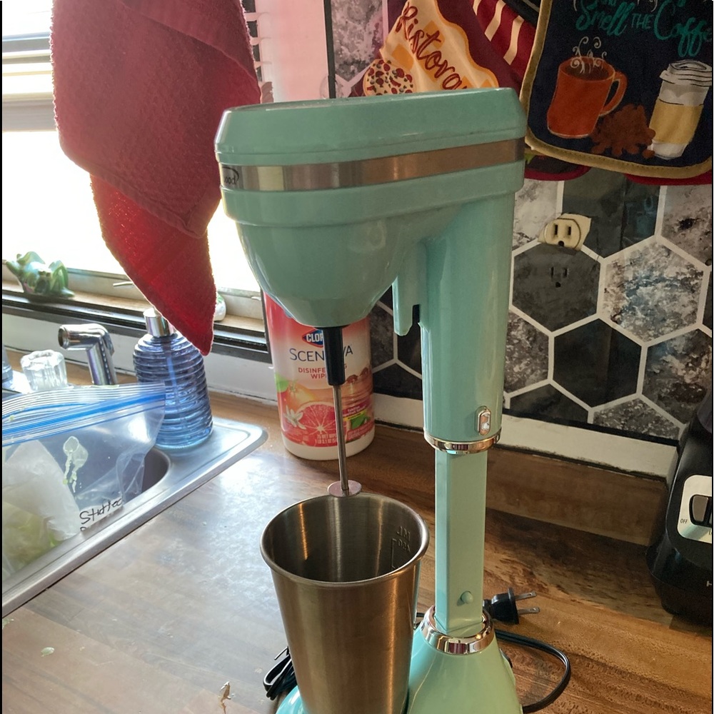 Small Blender - Picture 3 of 5